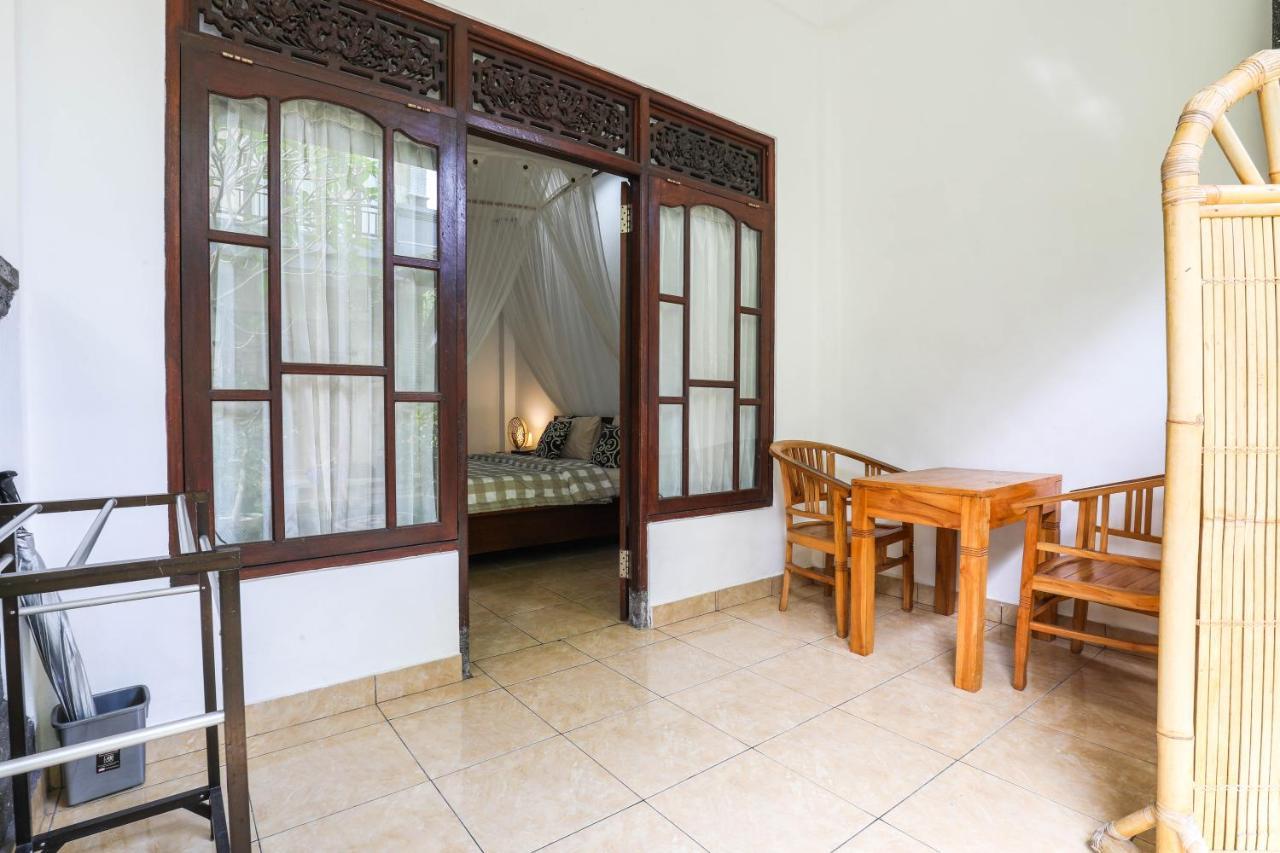 Artha Dewata Casa de hóspedes 2*